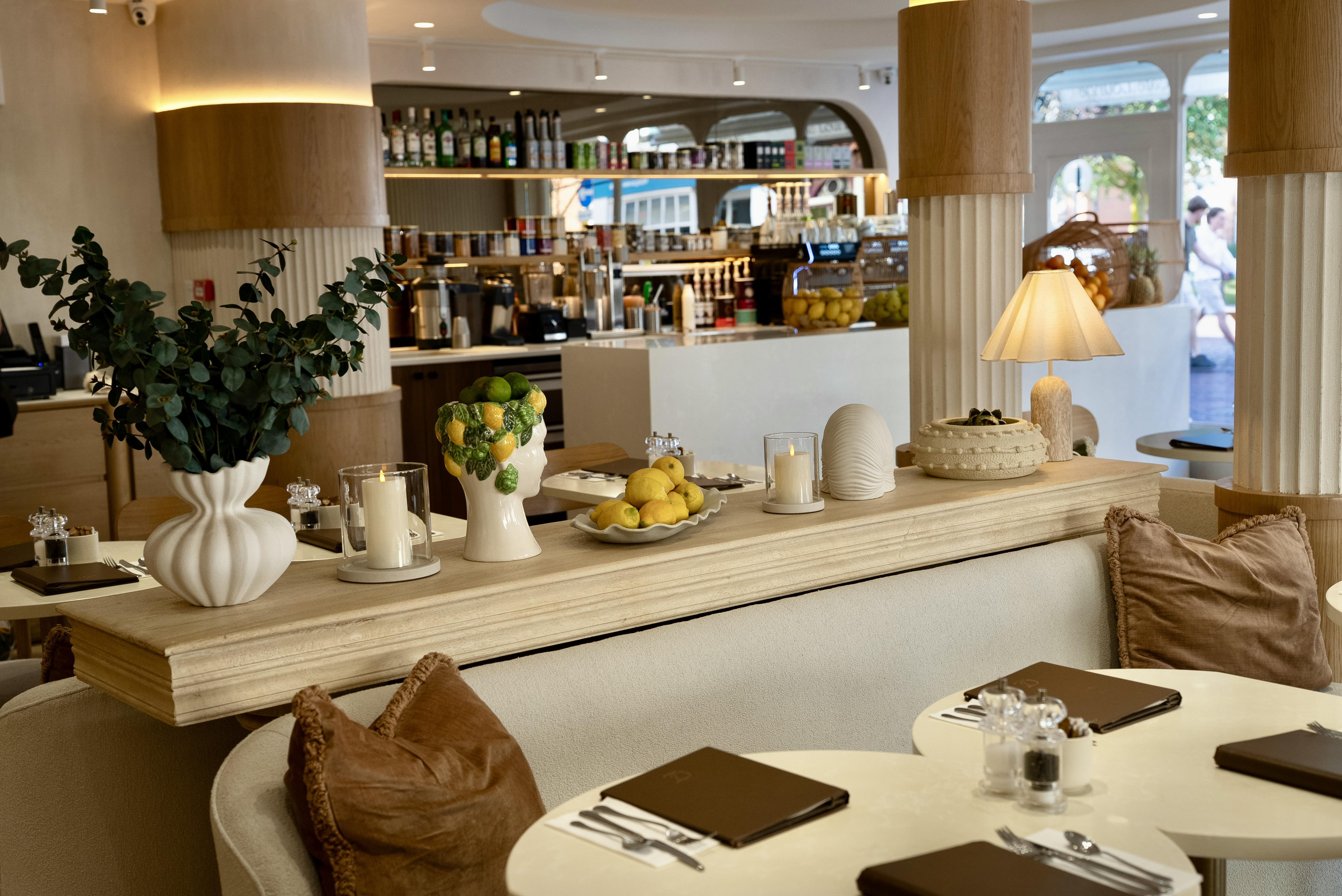 Restaurant Bar Layout